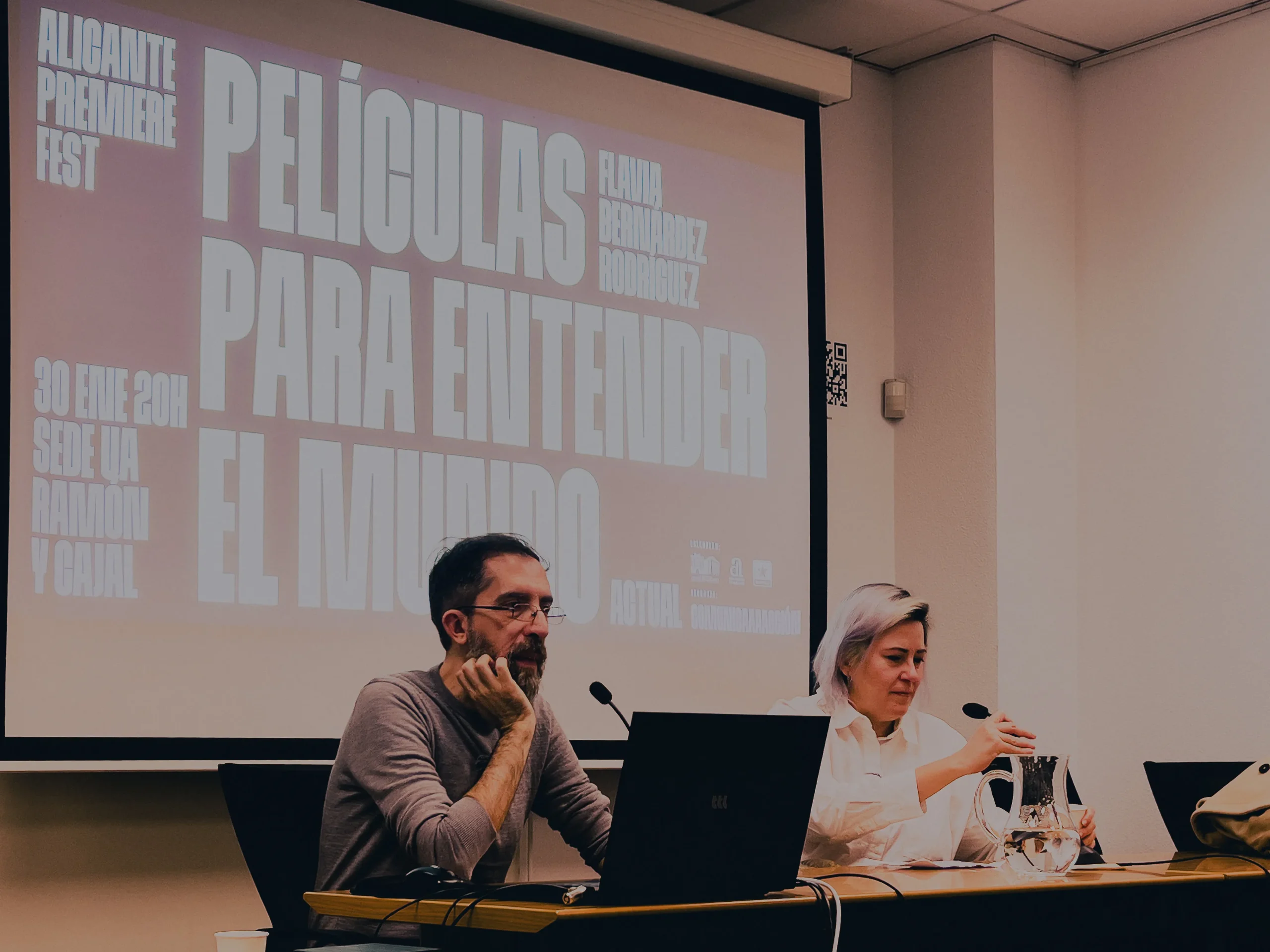 charla pelis para entender el mundo actual 1